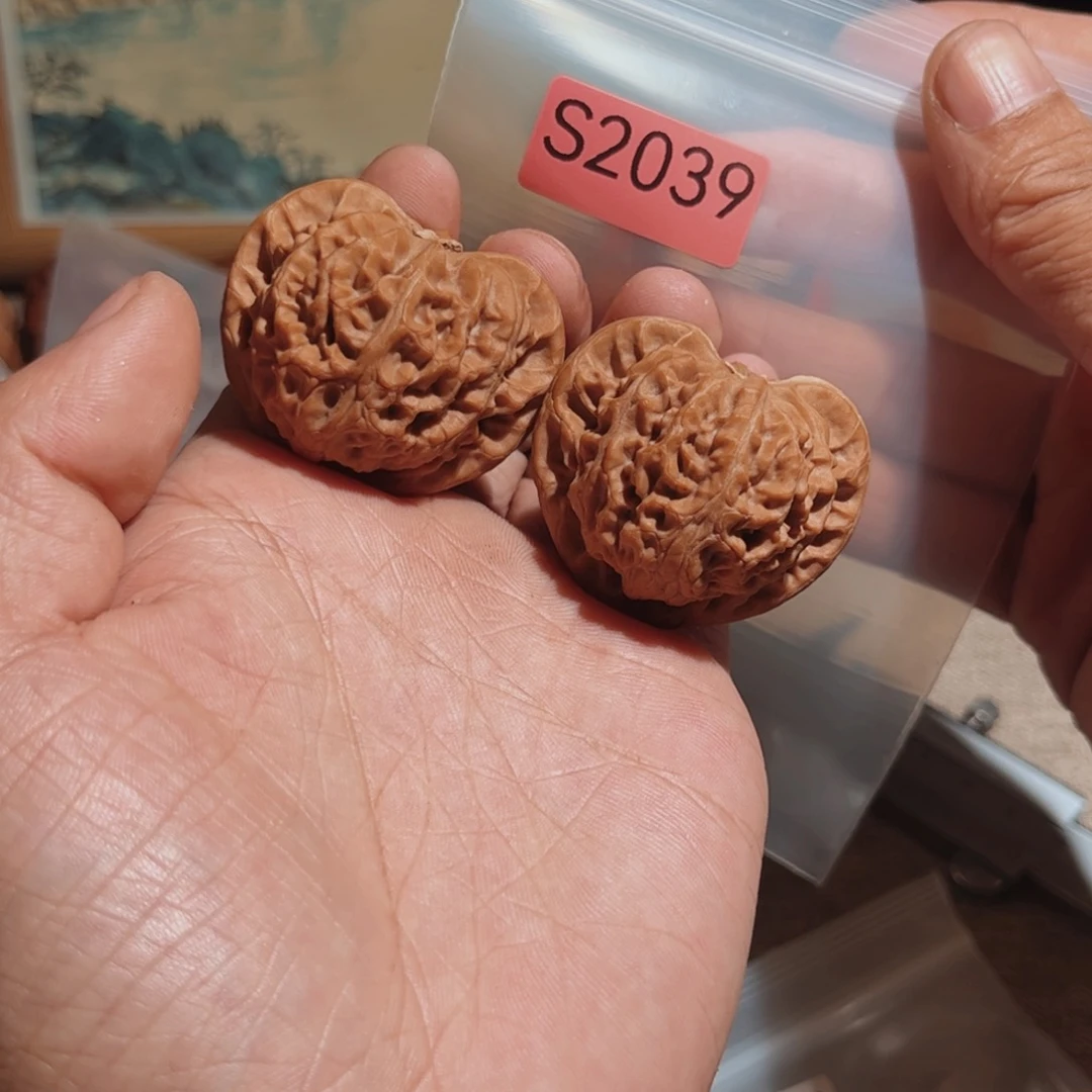 文玩核桃吊坠宫灯