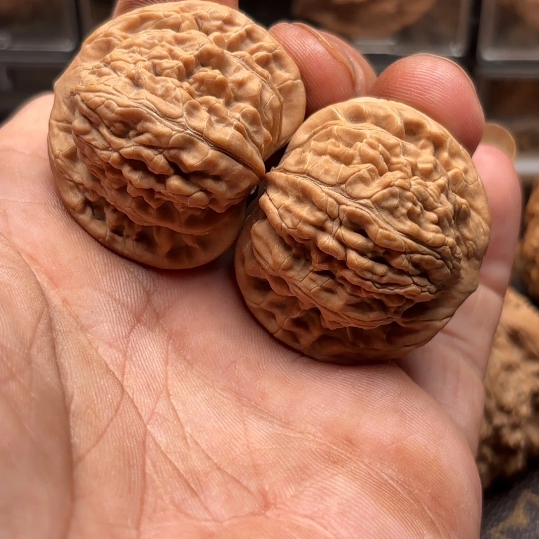 把件文玩核桃望月