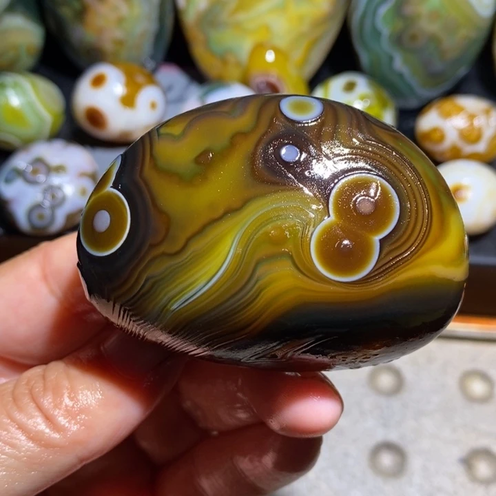 未镶嵌玛瑙/玉髓珠宝半成品17