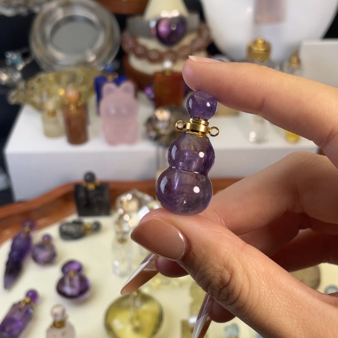 R***雯未镶嵌颈饰水晶天然水晶吊坠747