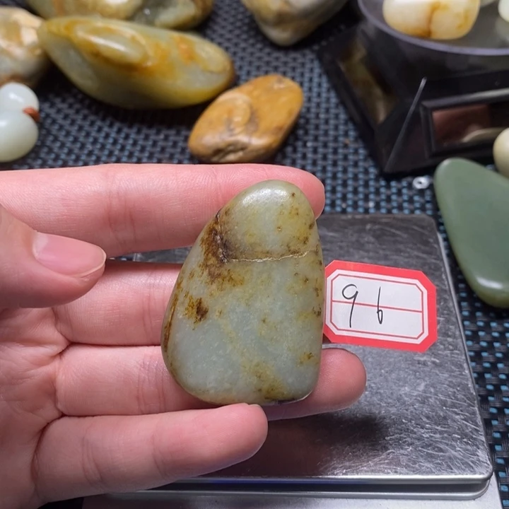 未镶嵌和田玉把件96