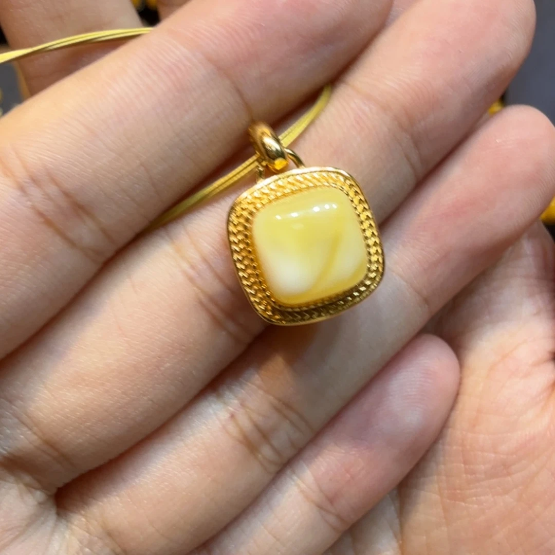 未镶嵌颈饰蜜蜡天然蜜蜡吊坠