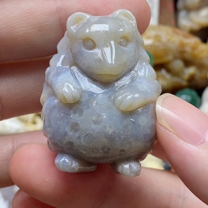 石英质玉颈饰未镶嵌