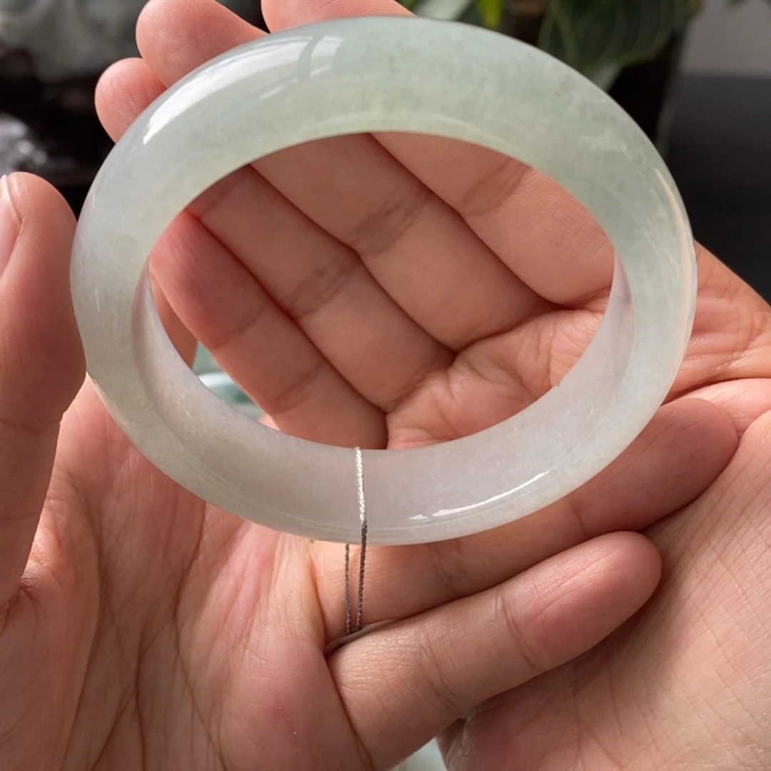 未镶嵌手镯翡翠天然
