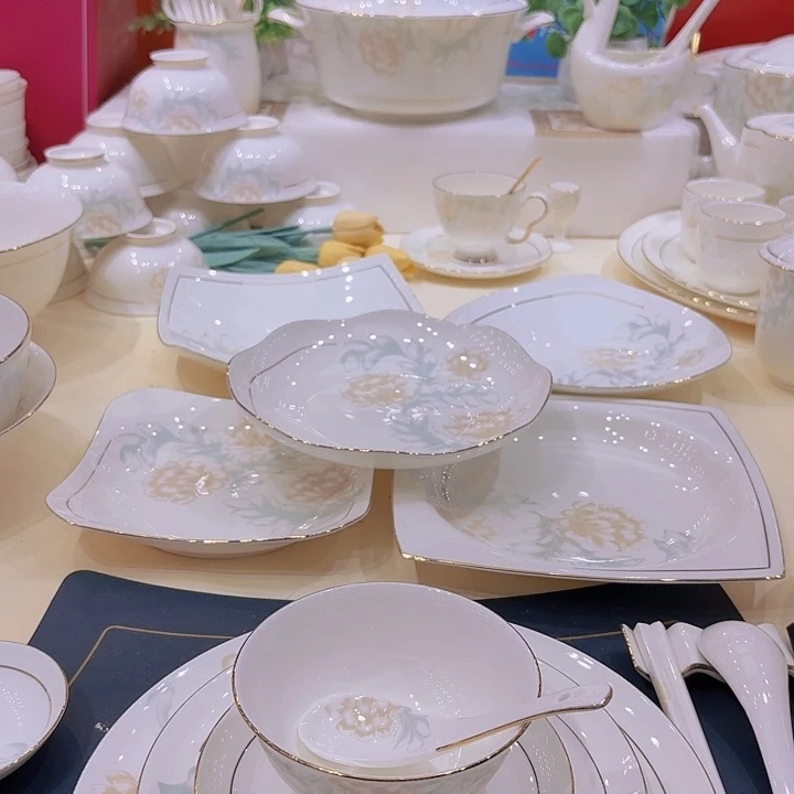 45%以上骨粉骨瓷景德镇描湖光山色单买