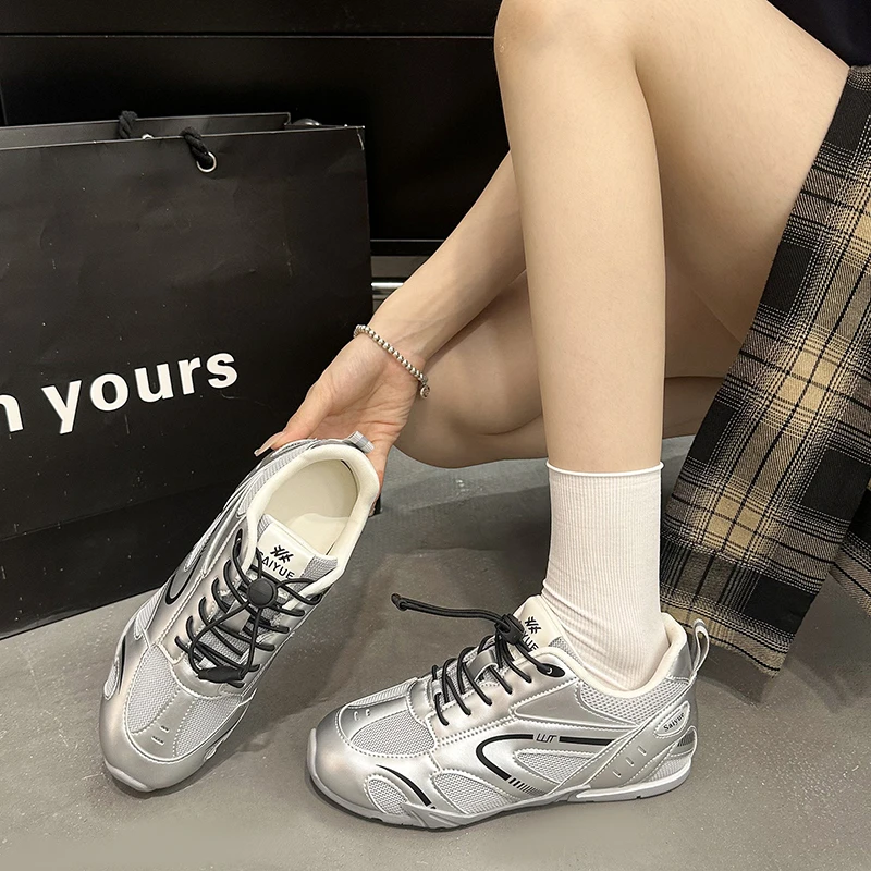 银色德训鞋女2025新款春秋机能薄底赤足鞋芭蕾阿甘运动休闲鞋爆款