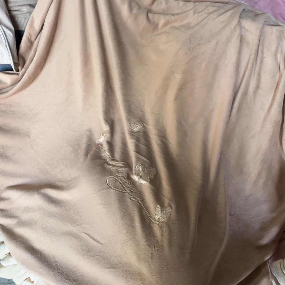 绵羊毛聚酯纤维两米x两米三不图