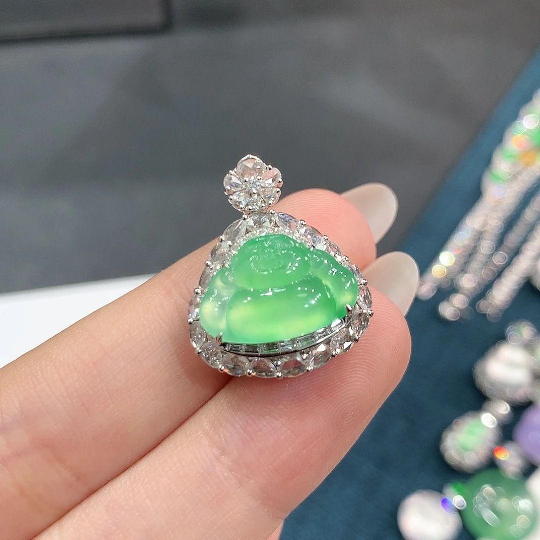 翡翠18K金镶嵌颈饰木那玻璃冰甜绿佛公 48小时鉴赏期