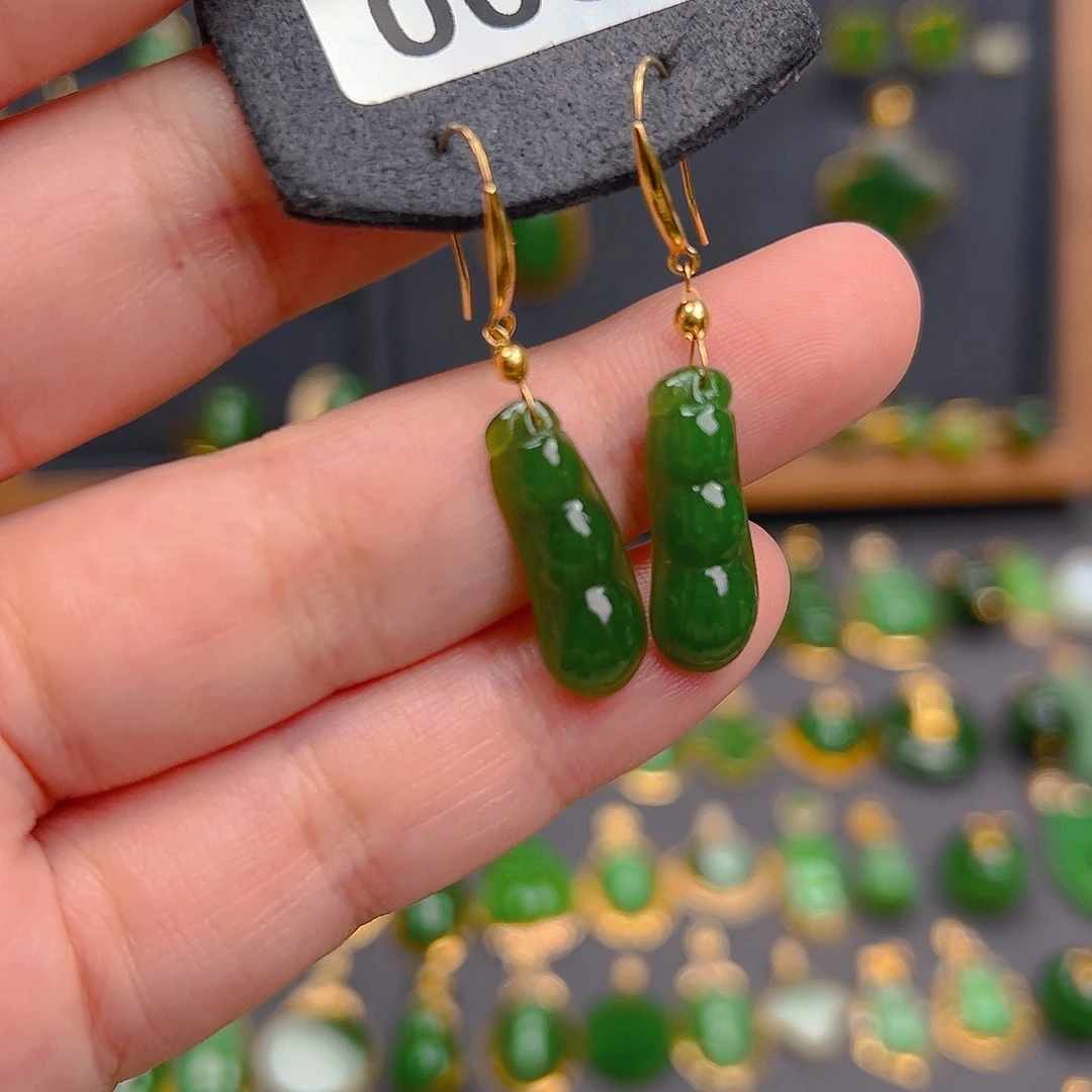 和田玉18K金镶嵌耳饰