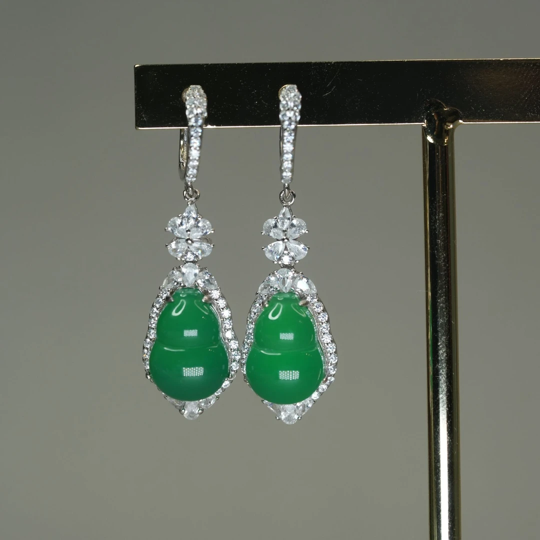 禄禄通玉髓耳环（原创）