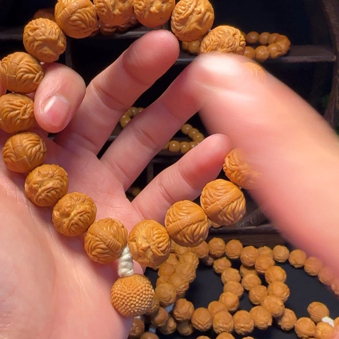 素***菜吊坠猴头核桃猴头