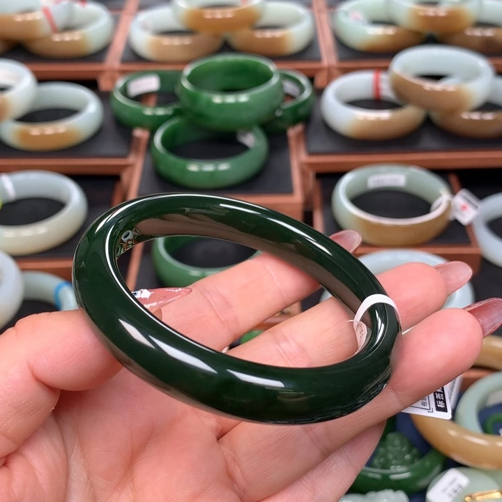 和田玉（碧玉）手镯未镶嵌5960圈口