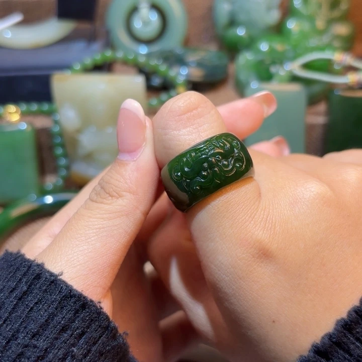 未镶嵌戒圈和田玉（碧玉）