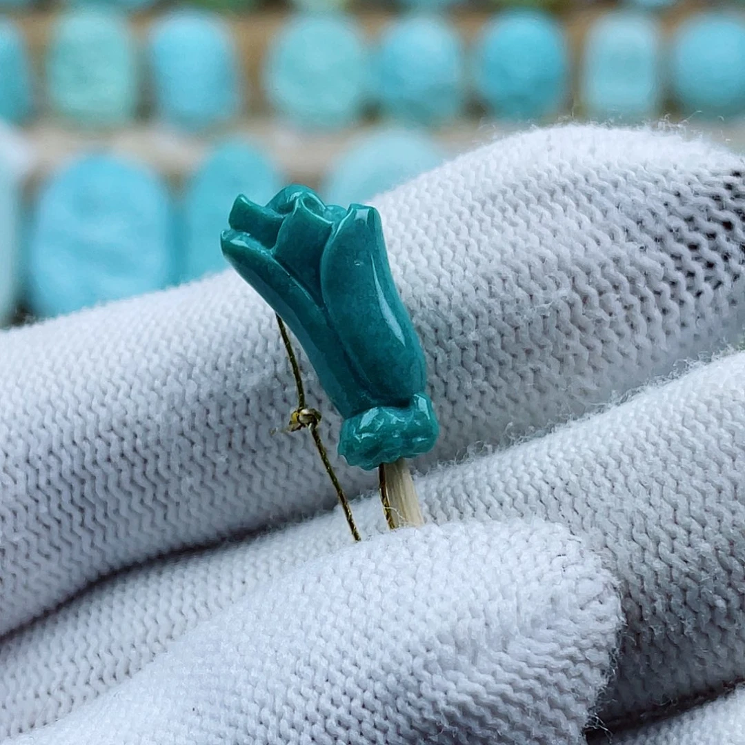 未镶嵌绿松石珠宝奇石