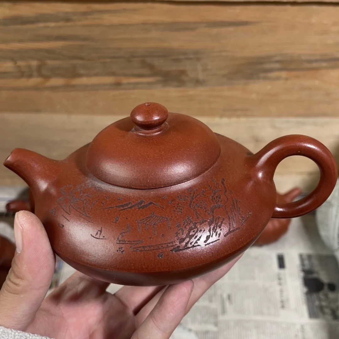 紫砂茶壶老厂紫砂壶一件。