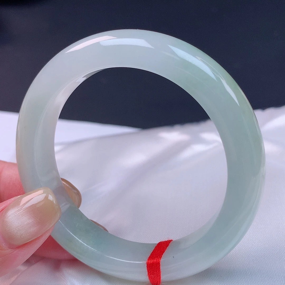 【闪购商品】未镶嵌手镯翡翠51+