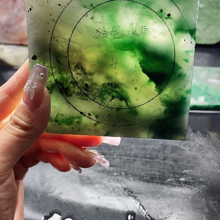 石英质玉未镶嵌手镯定制