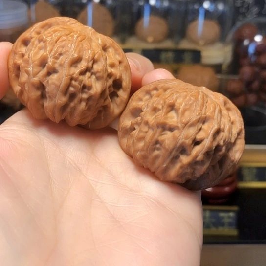 老树山地红皮石子磨