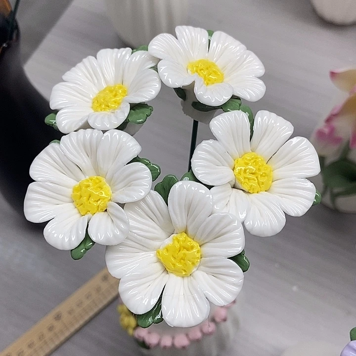 陶瓷纯手工捏花设计