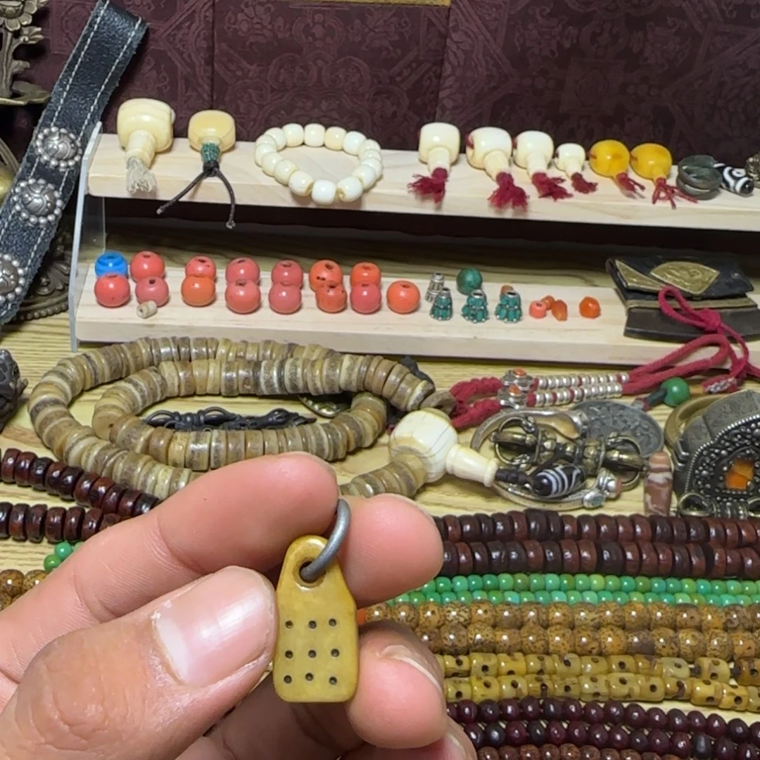 云***希藏式工艺品叶西直播间