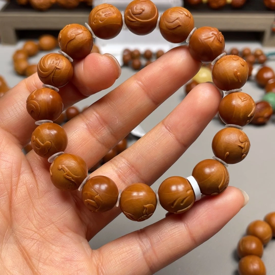 橄榄核吊坠观心手串