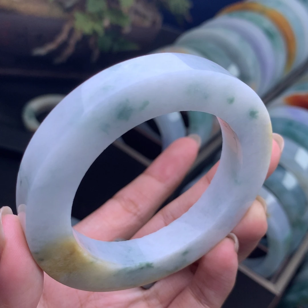 定制翡翠未镶嵌手镯不退不换