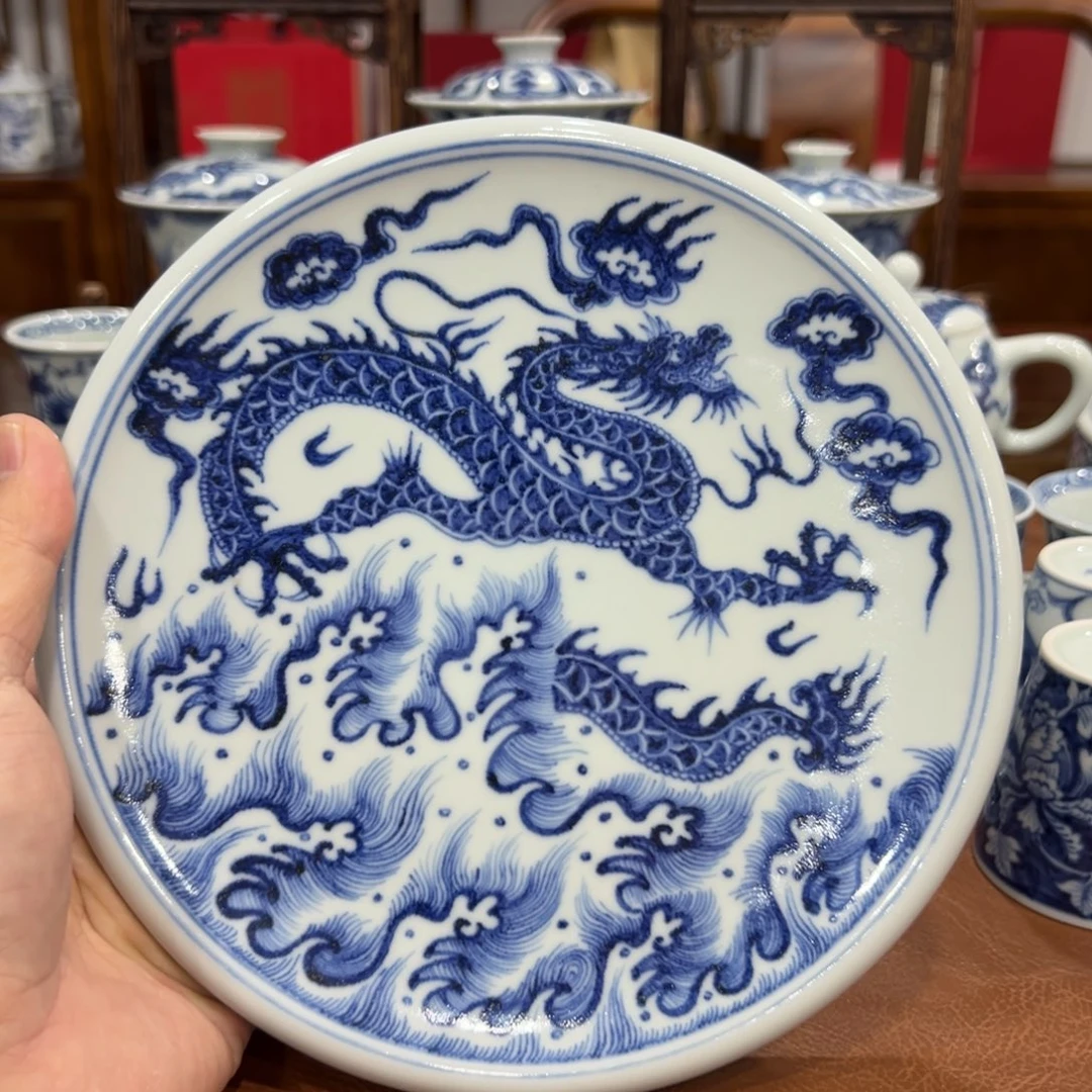 茜***外手绘青花龙出海壶承