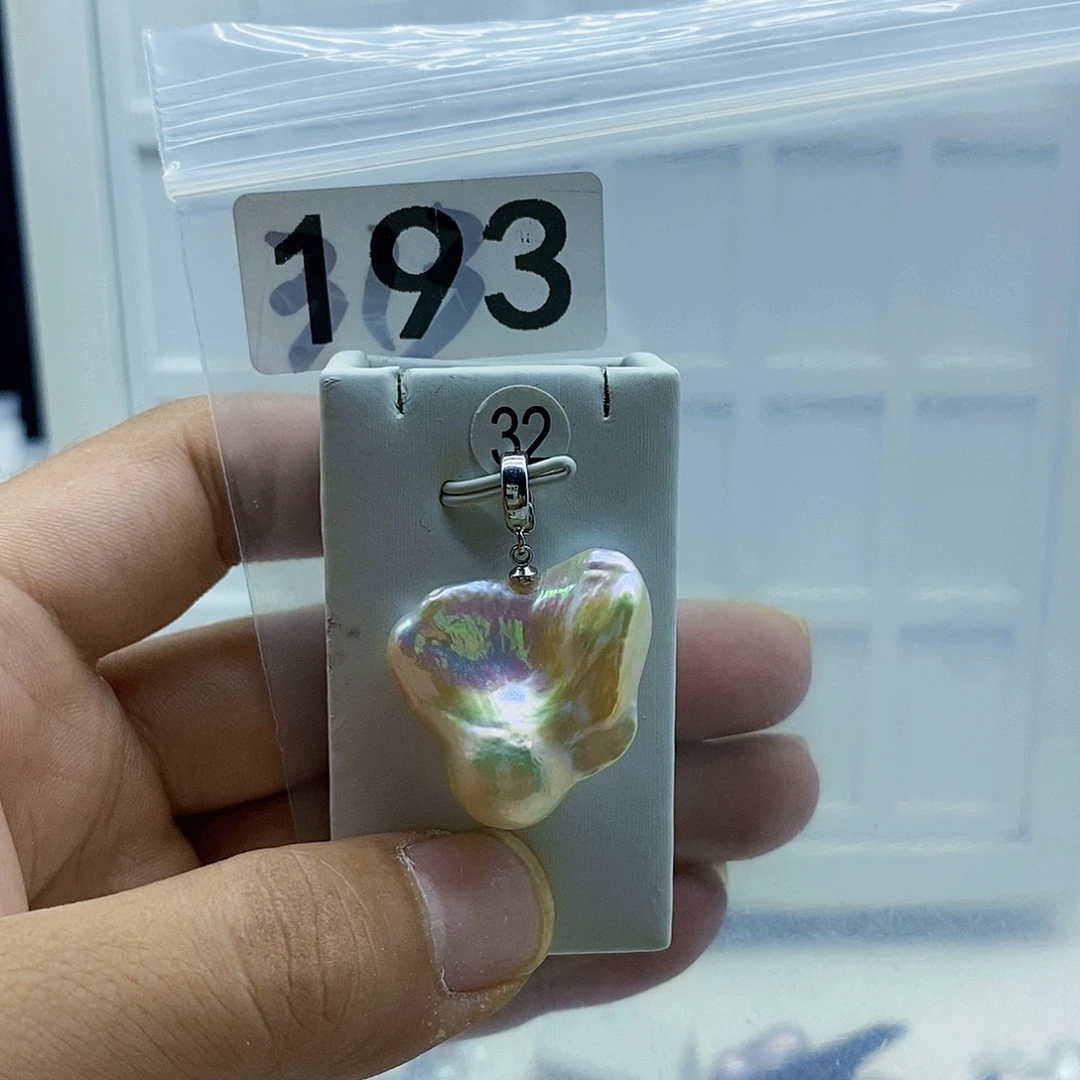 淡水珍珠合金颈饰