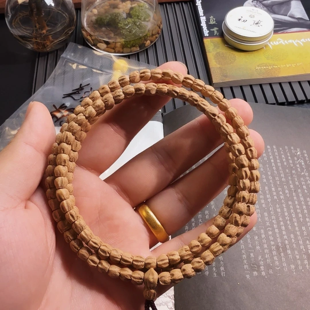 吊坠柏香籽/百香籽花瓣