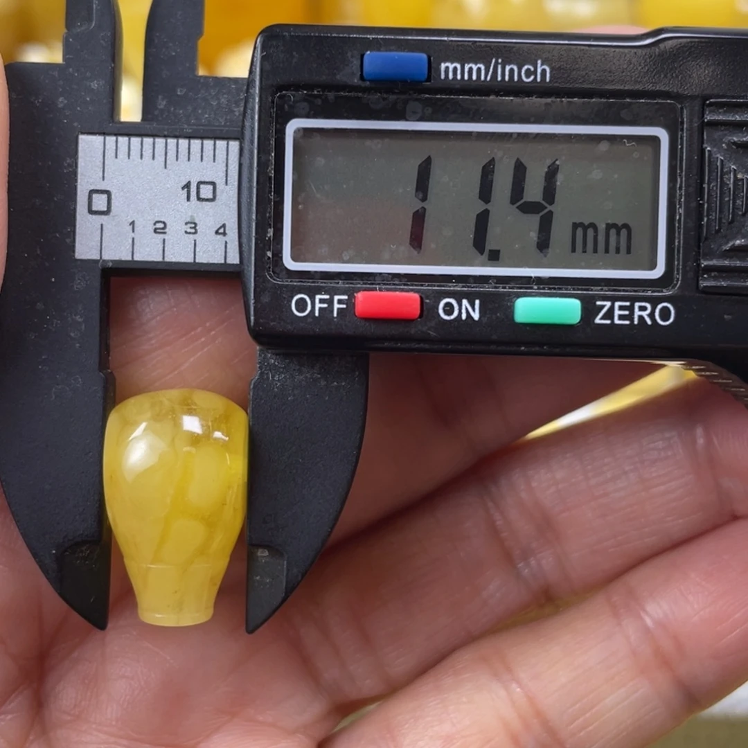 蜜蜡未镶嵌裸石43杂