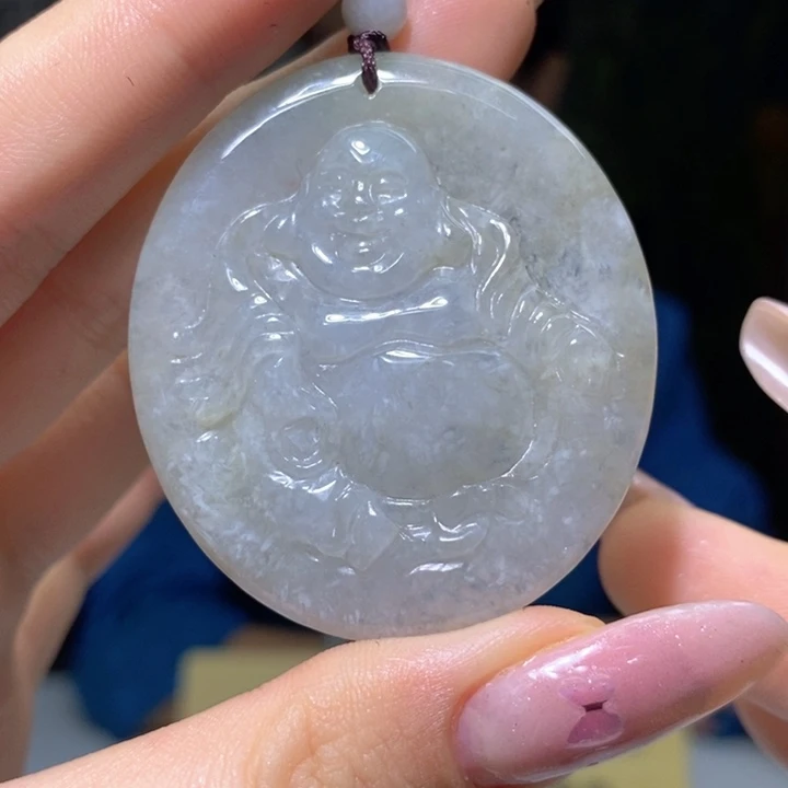 翡翠挂件未镶嵌翡翠