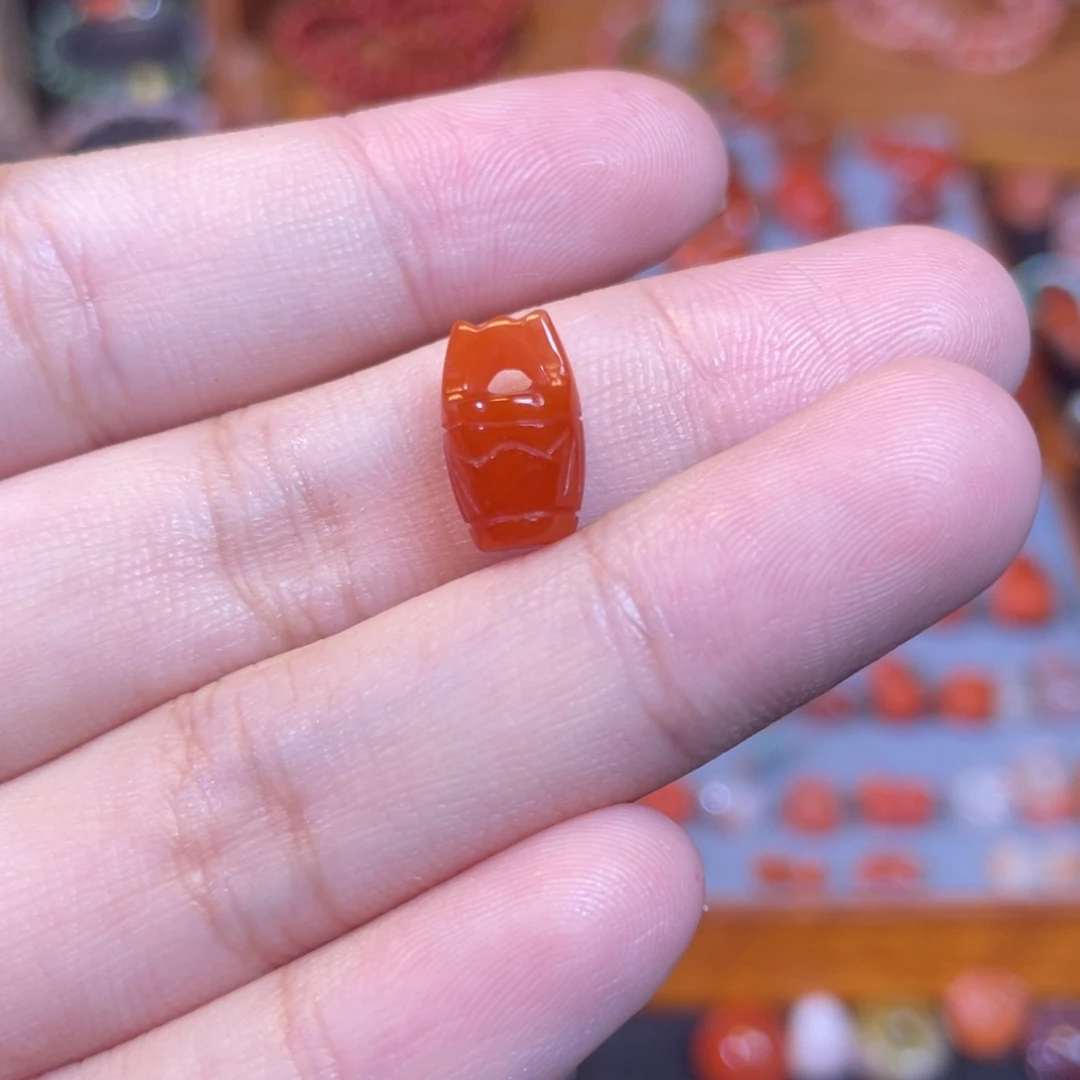 未镶嵌小水桶南红玛瑙