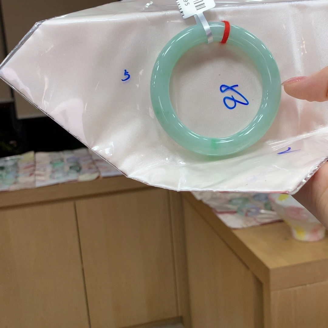 未镶嵌手镯翡翠不退不换