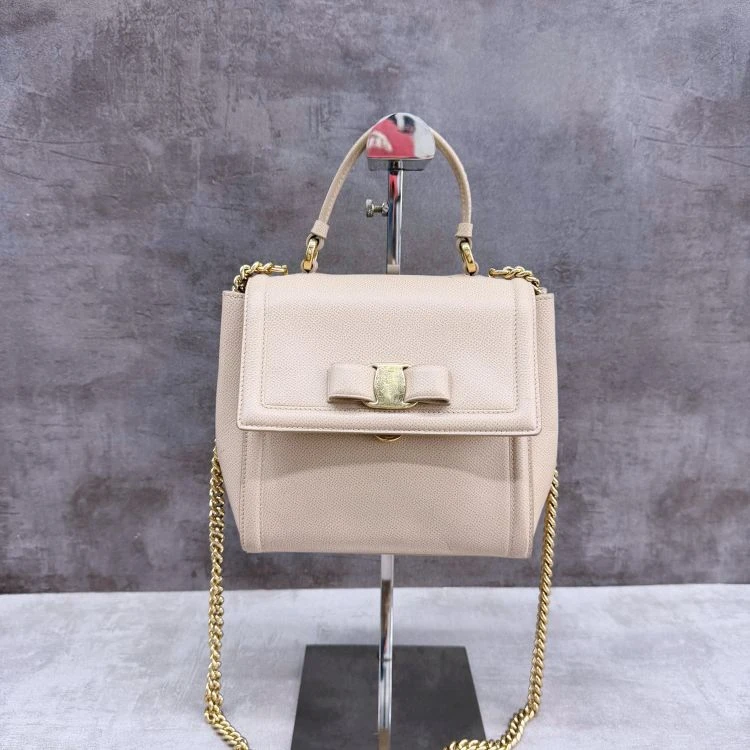 95新/菲拉格慕/C18979743880/[PY0102B0002]