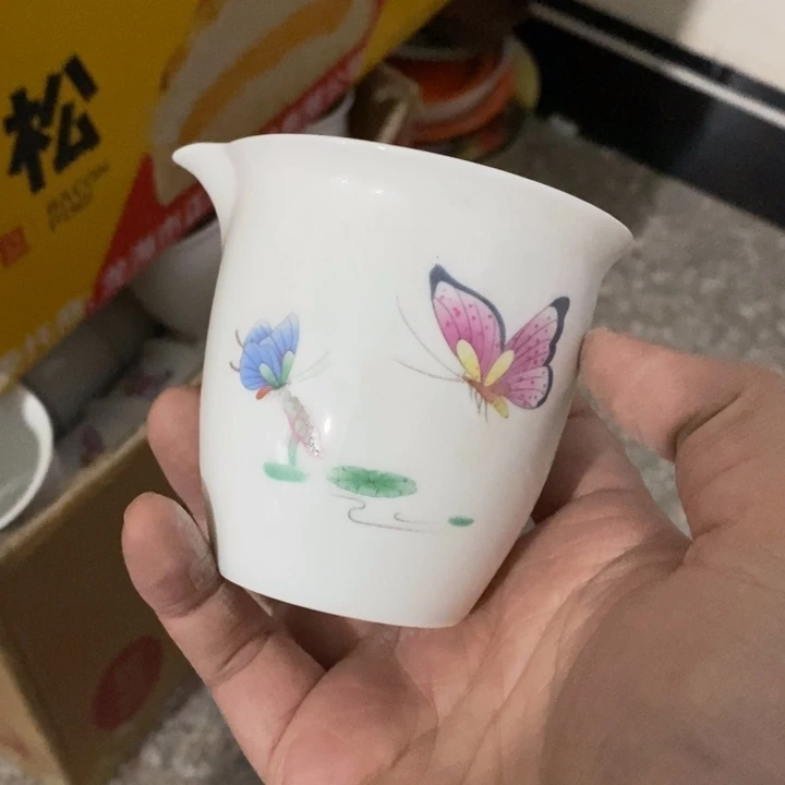 陶瓷艺术品及陶瓷壶