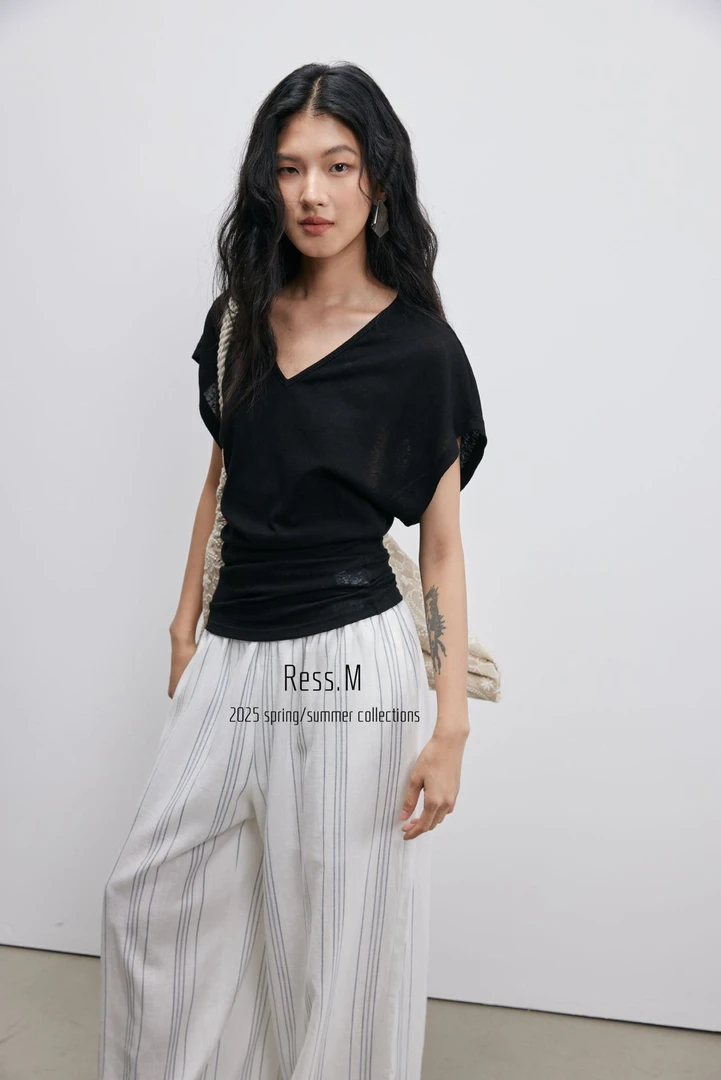 Ress.M极简V领收腰显瘦短袖 06040