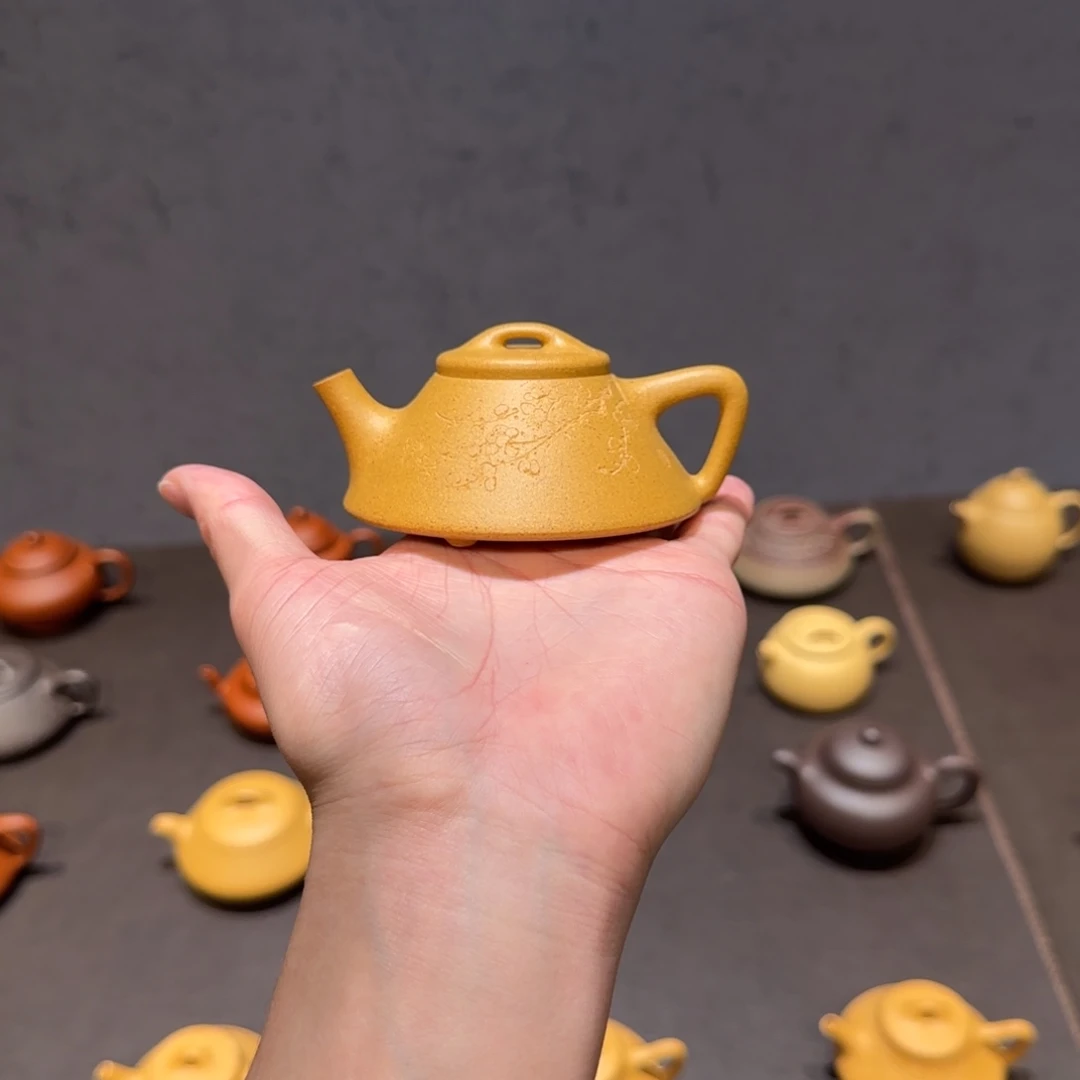 姚***生茶壶紫砂文瓢 老宕口黄金段110cc