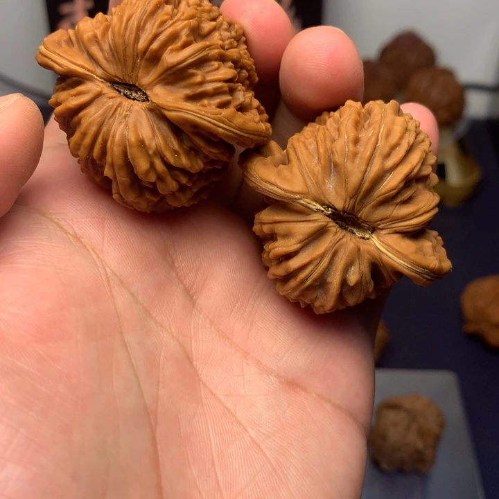 卡***拉咯摸摸自己良心吧