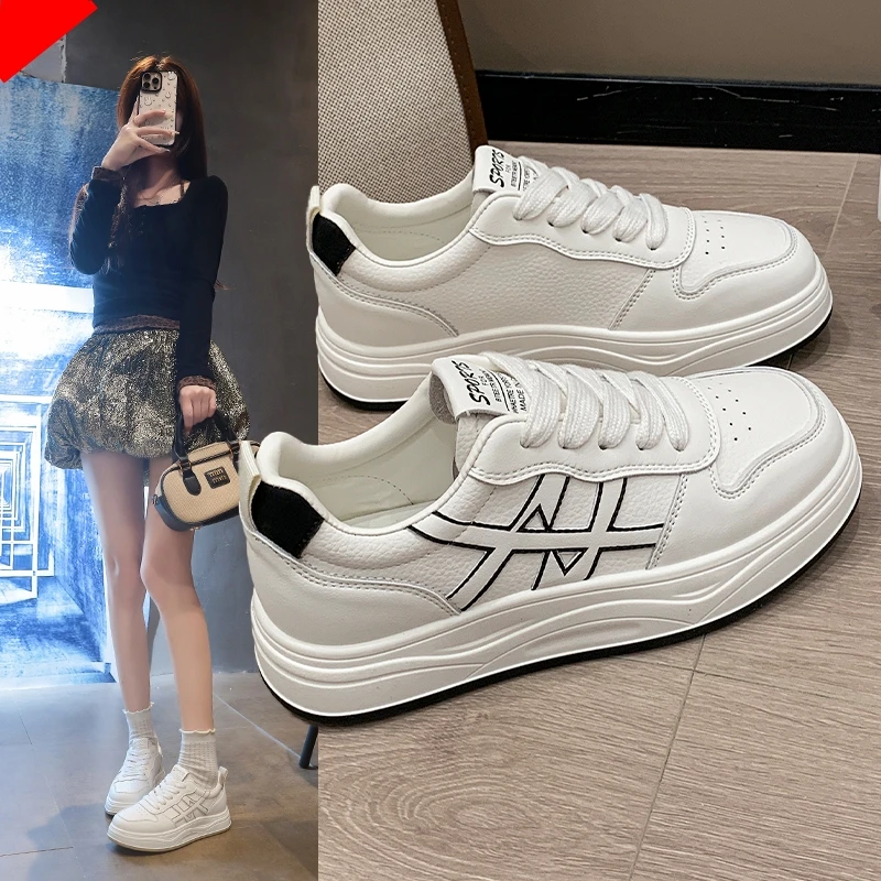 爆款小白鞋女平底2025秋季新款时尚百搭轻便运动休闲鞋学生板鞋女