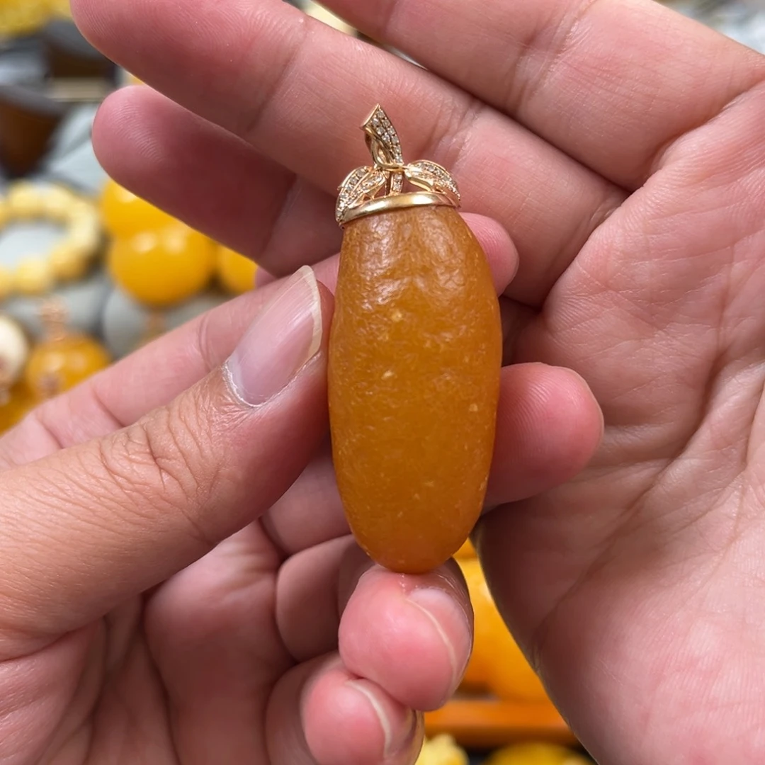 蜜蜡18K金镶嵌珠宝奇石