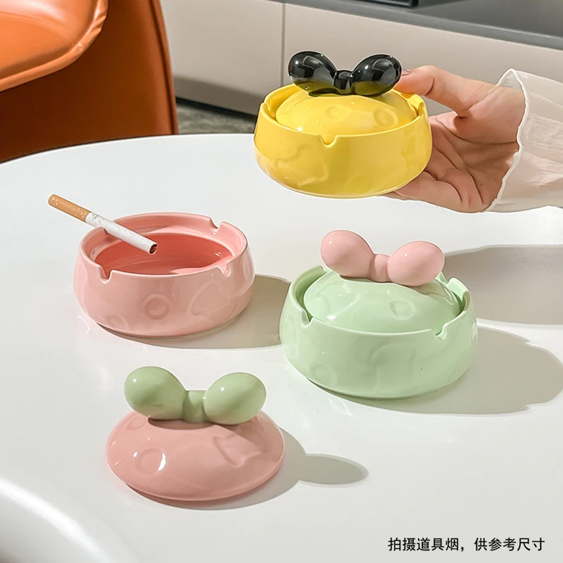 北欧风烟灰缸客厅创意办公室烟缸高级感装饰品带盖防飞灰家用