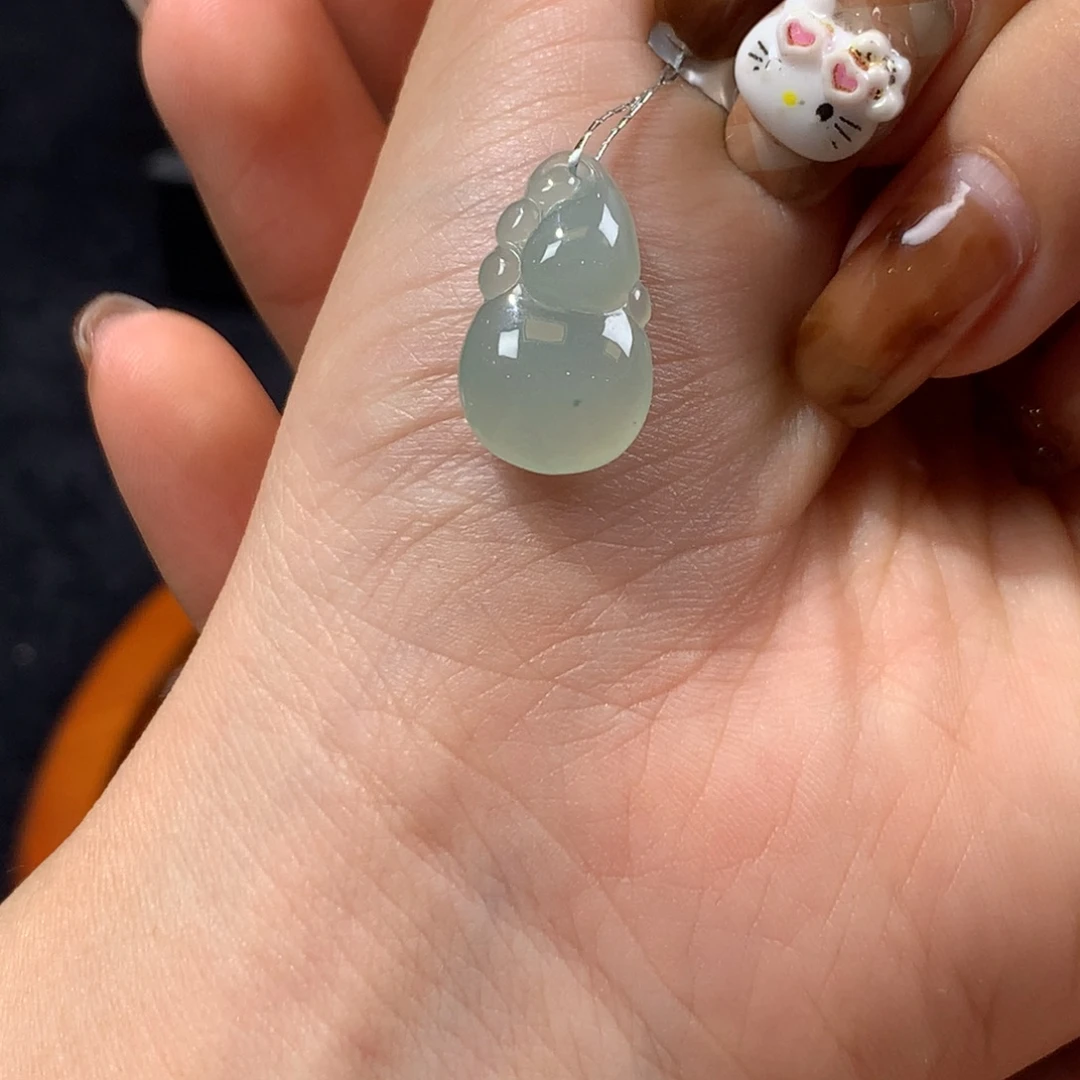 翡翠未镶嵌颈饰11