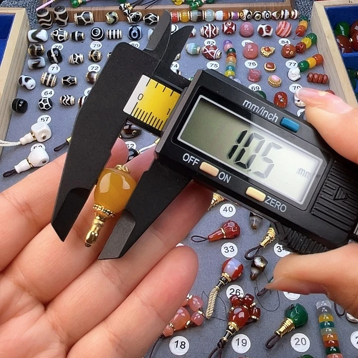 玛瑙/玉髓未镶嵌饰品