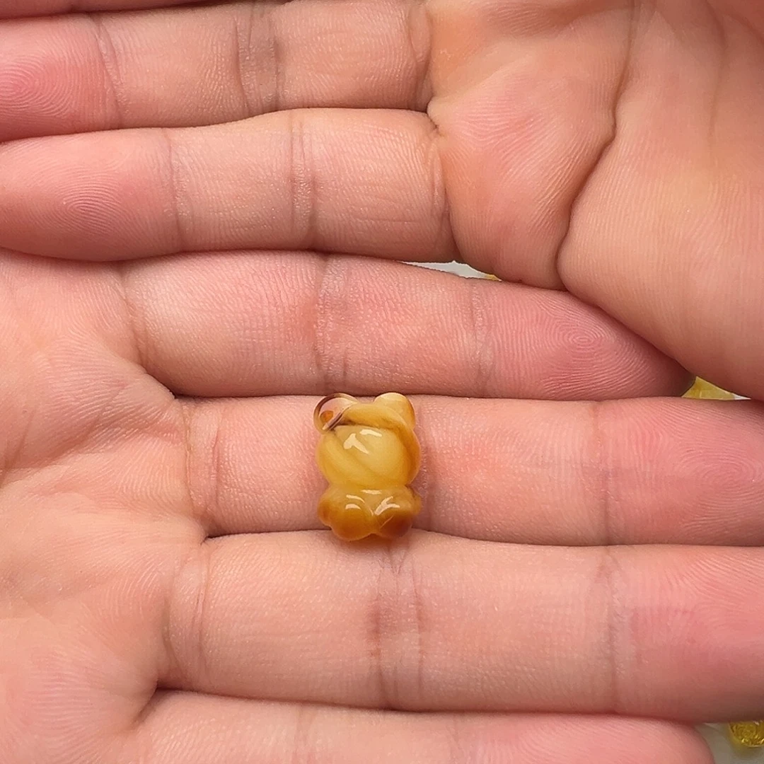 蜜蜡未镶嵌颈饰小熊提溜吊坠（打孔不退换）