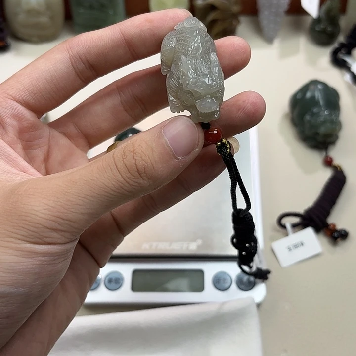 和田玉未镶嵌吊坠(不含链)✨****糖