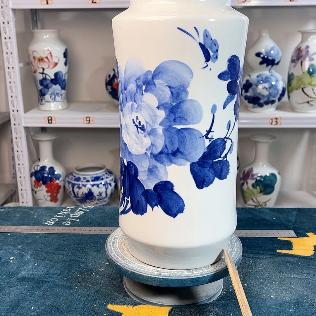 摆件景德镇陶瓷书青牡