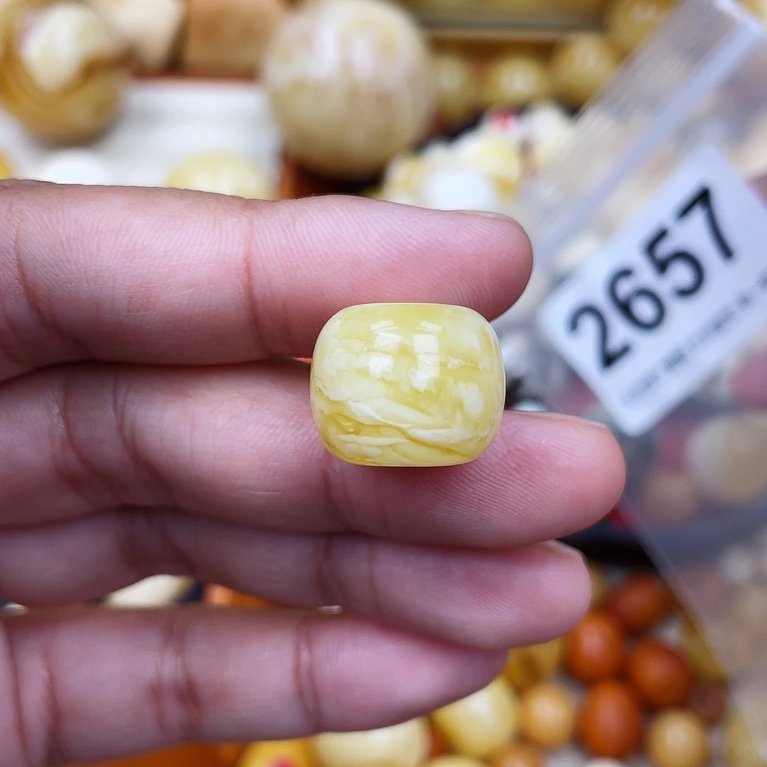 未镶嵌蜜蜡珠宝奇石沙眼16.9