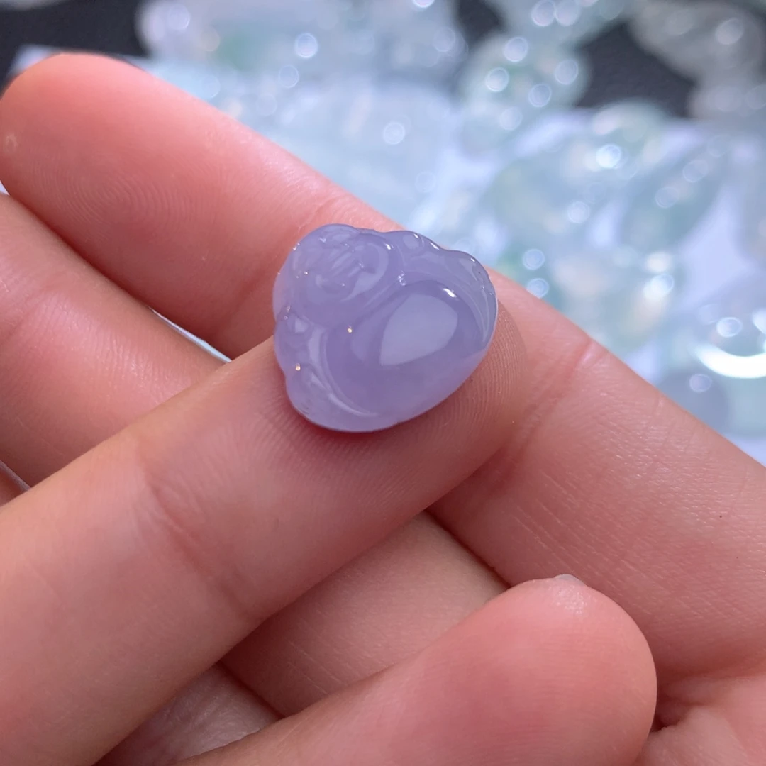 翡翠未镶嵌颈饰缅甸