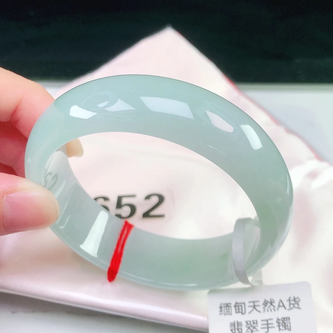 未镶嵌手镯翡翠652
