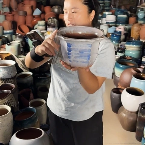 21口15高瑕疵一个盆子。